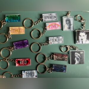 Taylor Swift Album Keychain Set
